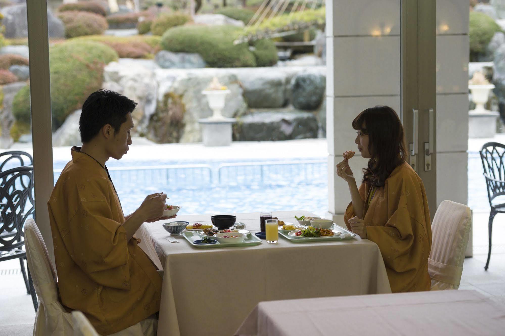 Hotel Kaneyamaen Fujiyoshida Dış mekan fotoğraf