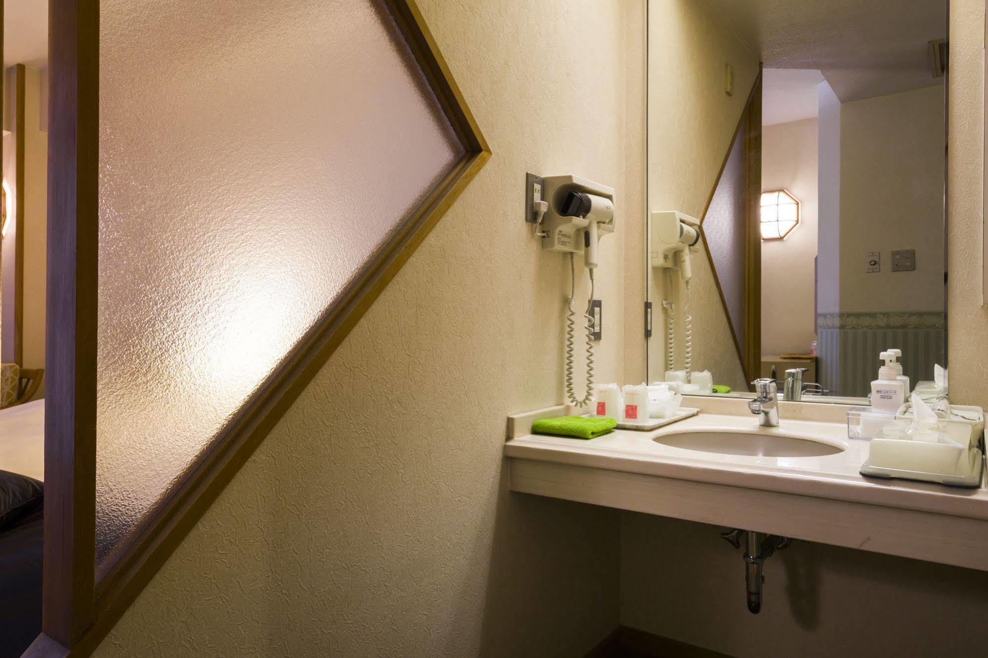 Hotel Kaneyamaen Fujiyoshida Dış mekan fotoğraf